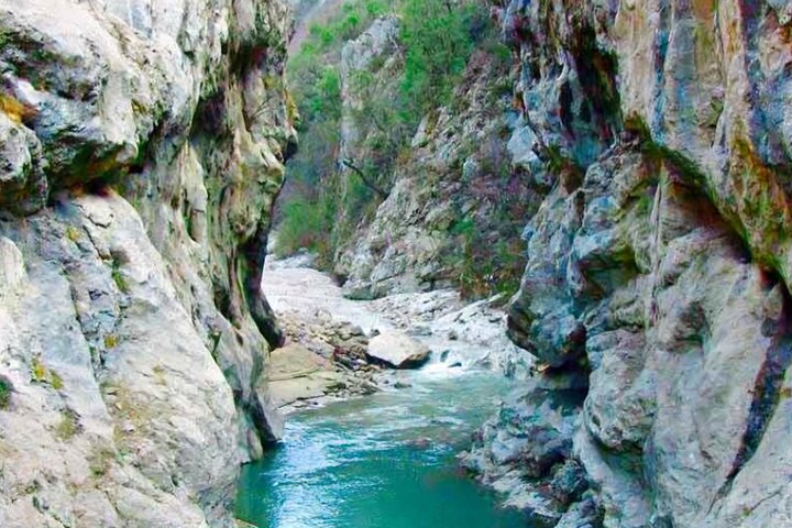 Semi/Private, Hiking in Black Cave, Erzeni Canyon and Petrela!