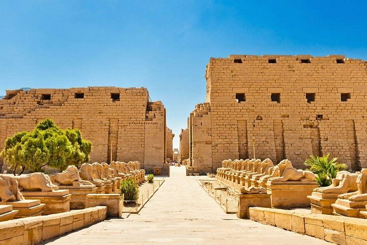 Private Full Day Luxor Trip From Hurghada with German Guide