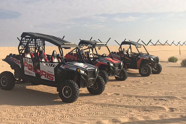 4 Seater Dune Buggy in Abu Dhabi with Transfer