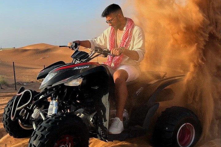 Dubai VIP Red Dunes Safari, Quad, Camel and Dinner in Desert