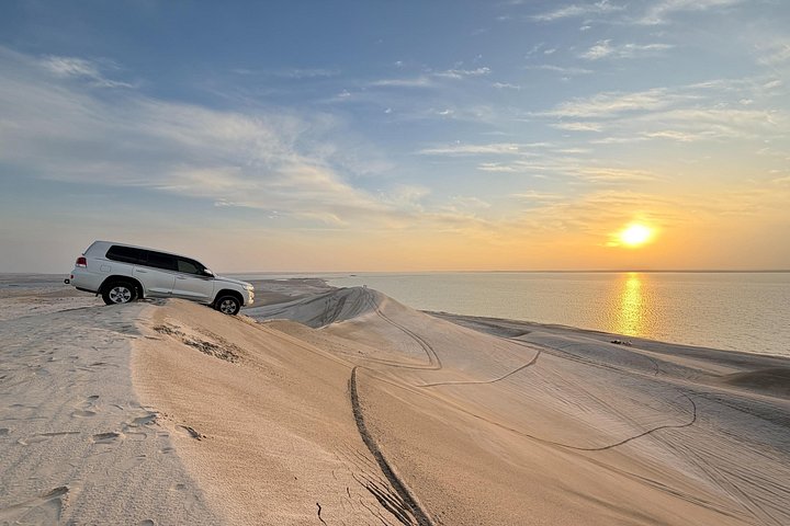 Qatar Desert Safari: Dune Bashing & Inland Sea (Shared Tour)