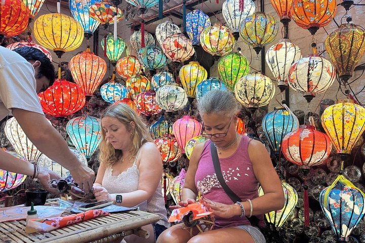 Lantern Making Class &Hoi An Walking Tour in Morning or Afternoon