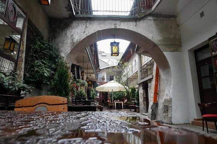 Private Jewish Quarter Kazimierz & Schindlers Factory Guided Tour