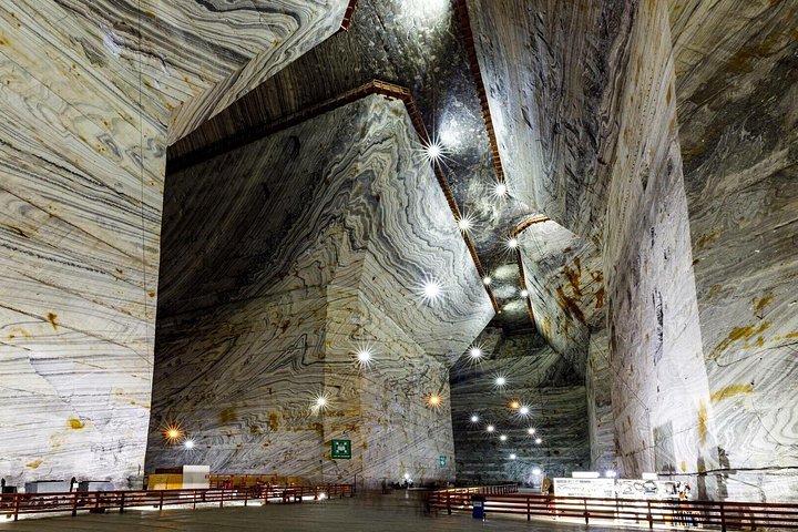Day Trip to the Salt Mine & Dracula Tomb with Lunch at Winery