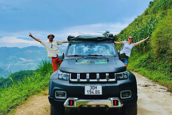 Ha Giang Loop Adventure 3D2N Jeep Car