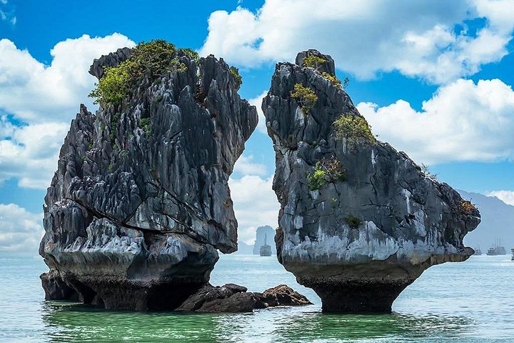 From Ha Long: Exclusive Private Canoe Journey Explore Lan Ha Bay