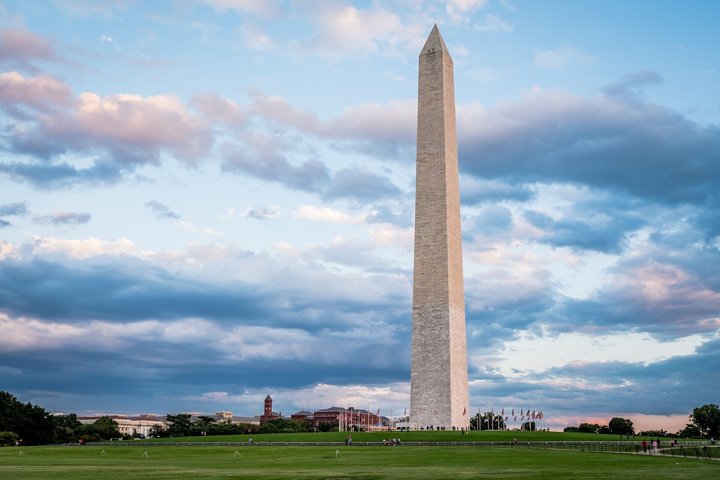 Skip the Line Washington Monument Tickets and Self Guided Book