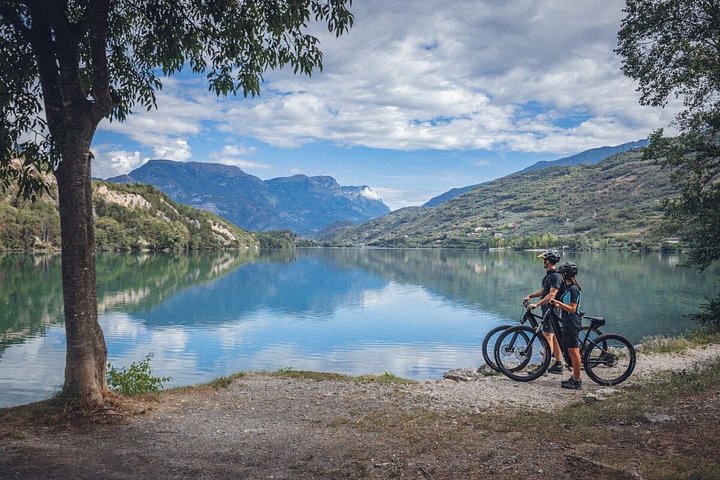 E-bike rental in Riva Del Garda