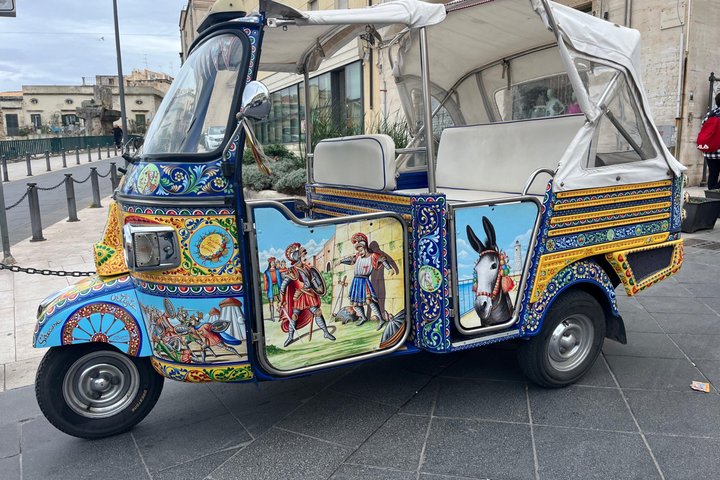 Tour of Syracuse Island of Ortigia by TUK TUK