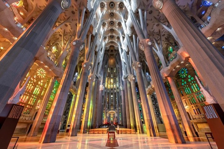 Barcelona Private Sagrada Familia Tour Skip-the-line tickets