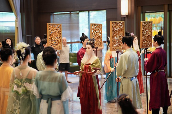 Chongqing City Tour with Lunch and Dinner Transportation