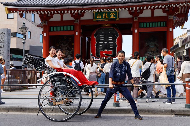 Asakusa Local and Historical Spot Rickshaw Tour