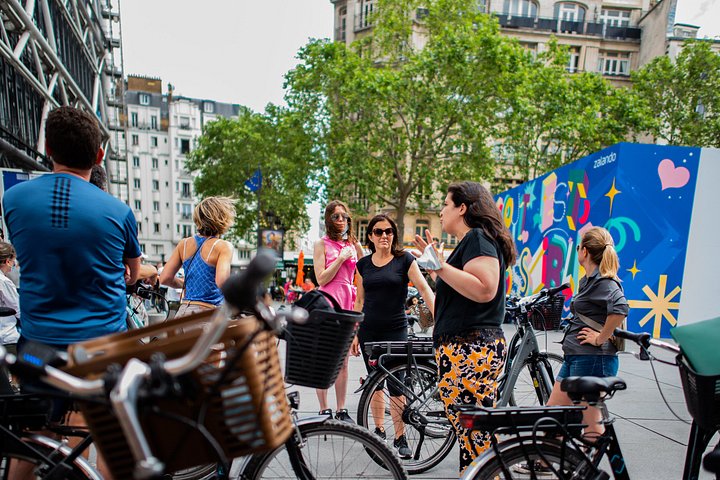Explore Paris on a Private E Bike Tour