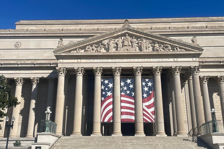 National Archives and American History Museum Guided Walking Tour